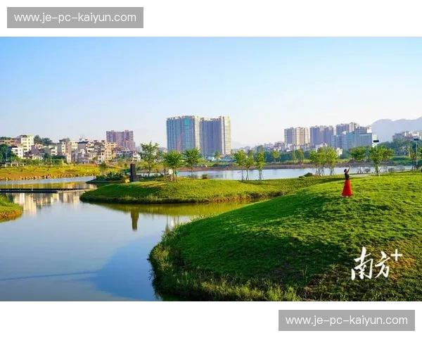 绿茵烟火里的双城记：富力与力帆，那段被足球点燃的黄金岁月